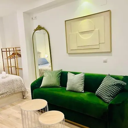 New Luxurious Studio With Patio/center Apartamento