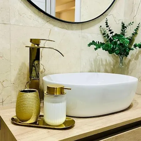 New Luxurious Studio With Patio/center Apartamento *