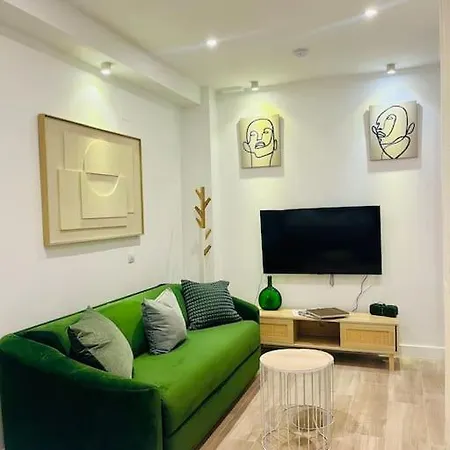 Apartamento New Luxurious Studio With Patio/center *