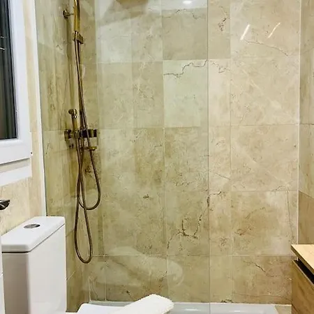 New Luxurious Studio With Patio/center Apartamento